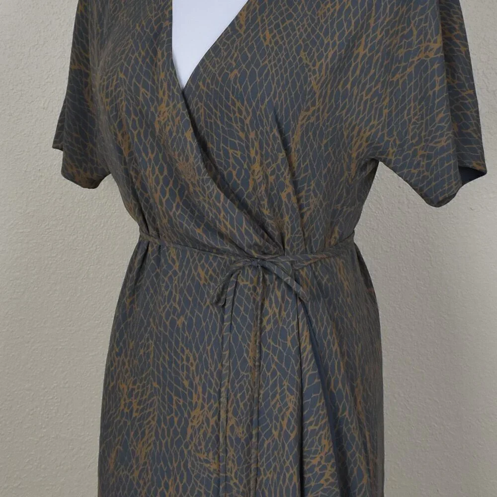 Babaton Wallace Printed Wrap Dress - S - Picture 3 of 10